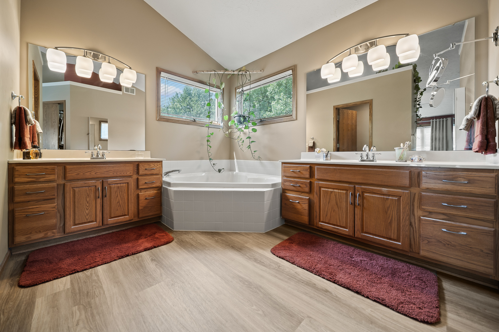 1770 Plum Tree Road Bettendorf, IA 52722 - Photo 23 of 45