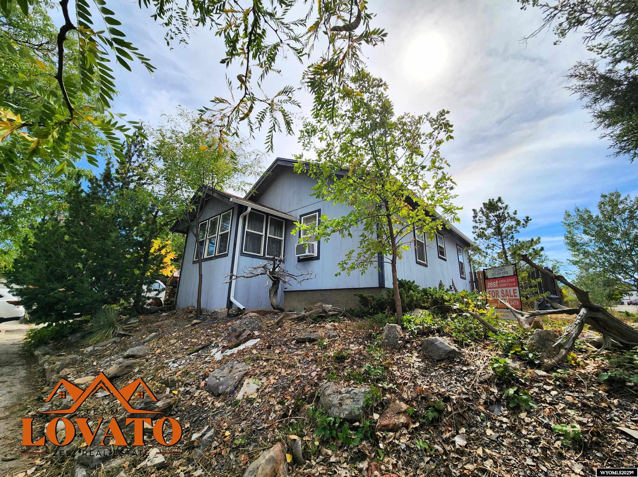 737 West 12th Street Casper, WY 82601 - Photo 1 of 16