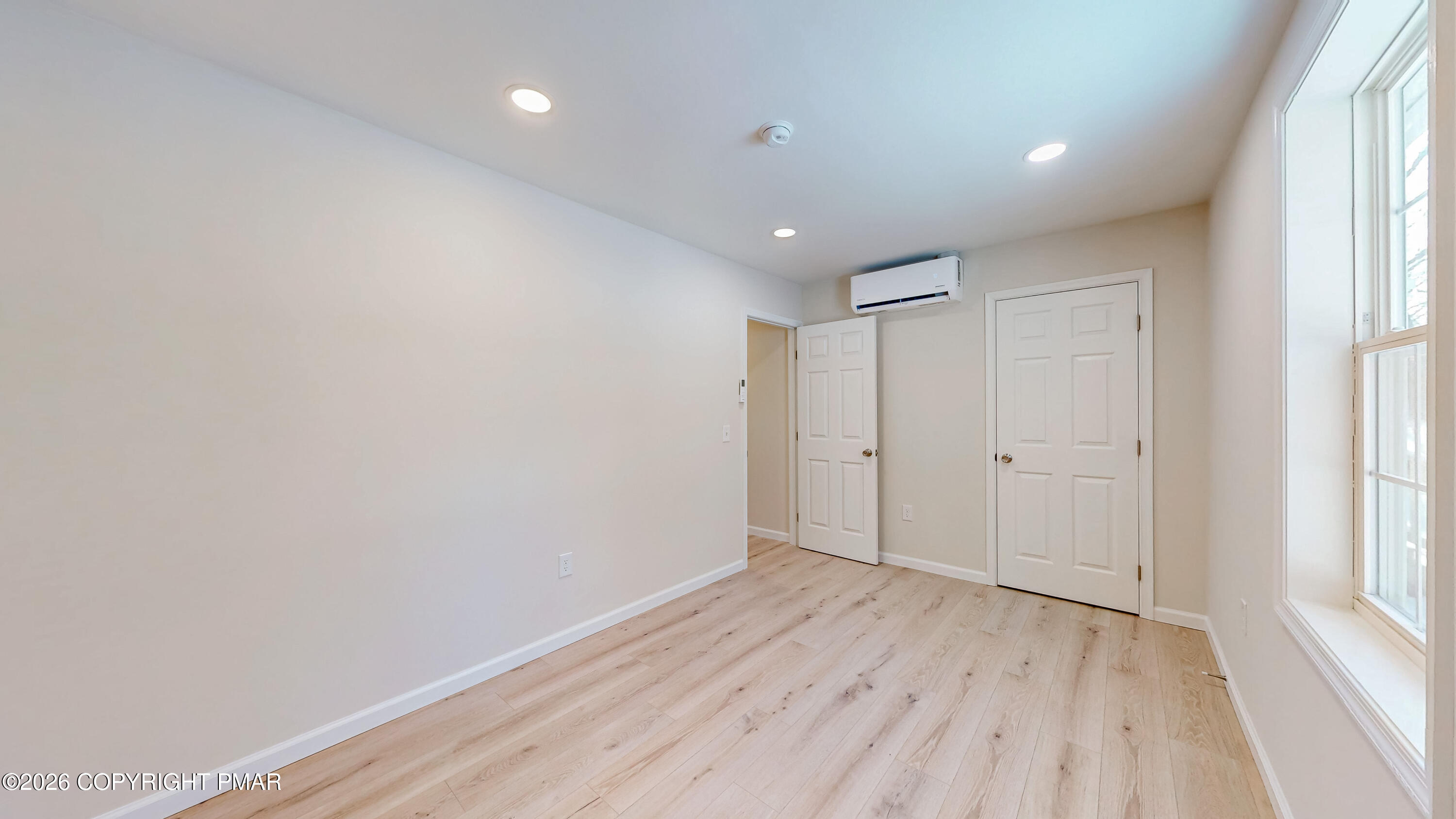 515 Hummingbird Court Bushkill, PA 18324 - Photo 21 of 28 515-Hummingbird-Ct-02242026_195203