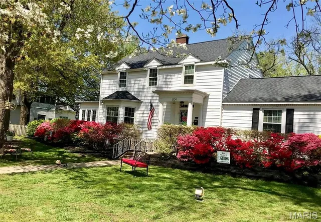 $229,900 | 504 East Cypress Street, Charleston, MO 63834