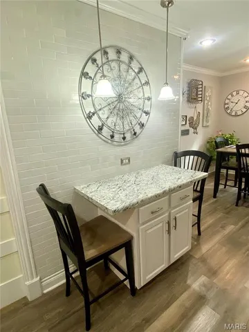 $229,900 | 504 East Cypress Street, Charleston, MO 63834