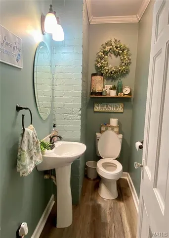 $229,900 | 504 East Cypress Street, Charleston, MO 63834