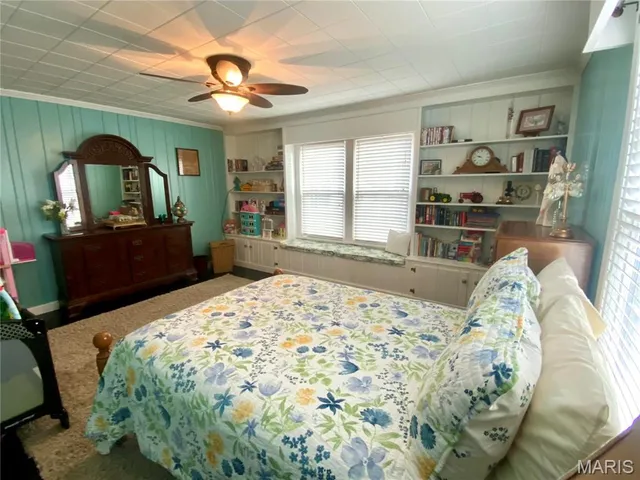 $229,900 | 504 East Cypress Street, Charleston, MO 63834