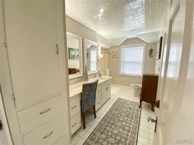 $229,900 | 504 East Cypress Street, Charleston, MO 63834