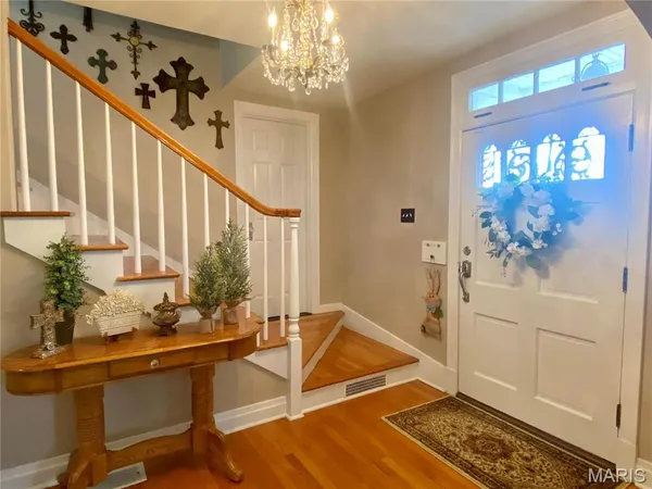 $222,500 | 504 East Cypress Street, Charleston, MO 63834