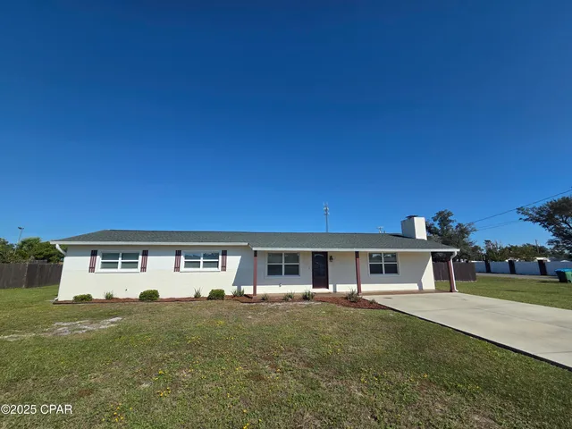 $2,200 | 5253 Collins Drive, Panama City, FL 32404