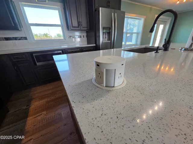 $2,200 | 5253 Collins Drive, Panama City, FL 32404