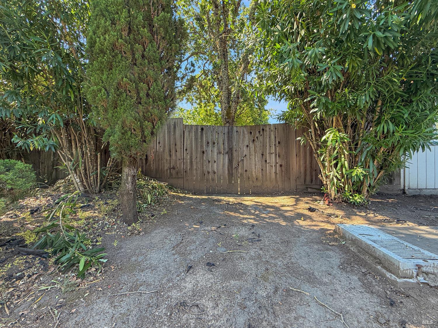 80 Woelfe Drive Santa Rosa, CA 95403 - Photo 33 of 39 Gate to rear yard.