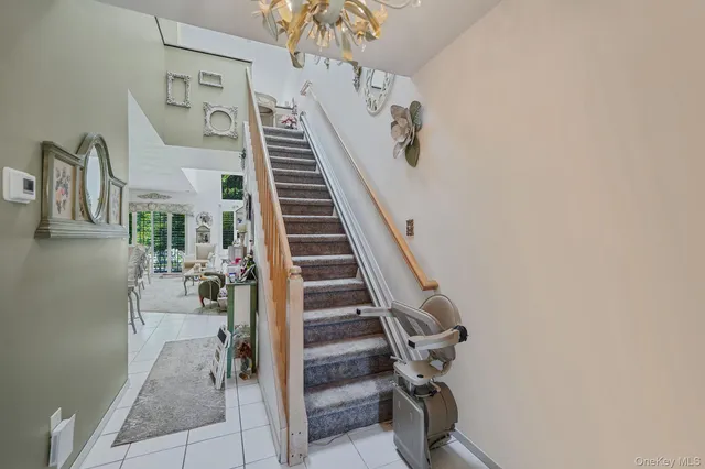 a view of entryway and hall