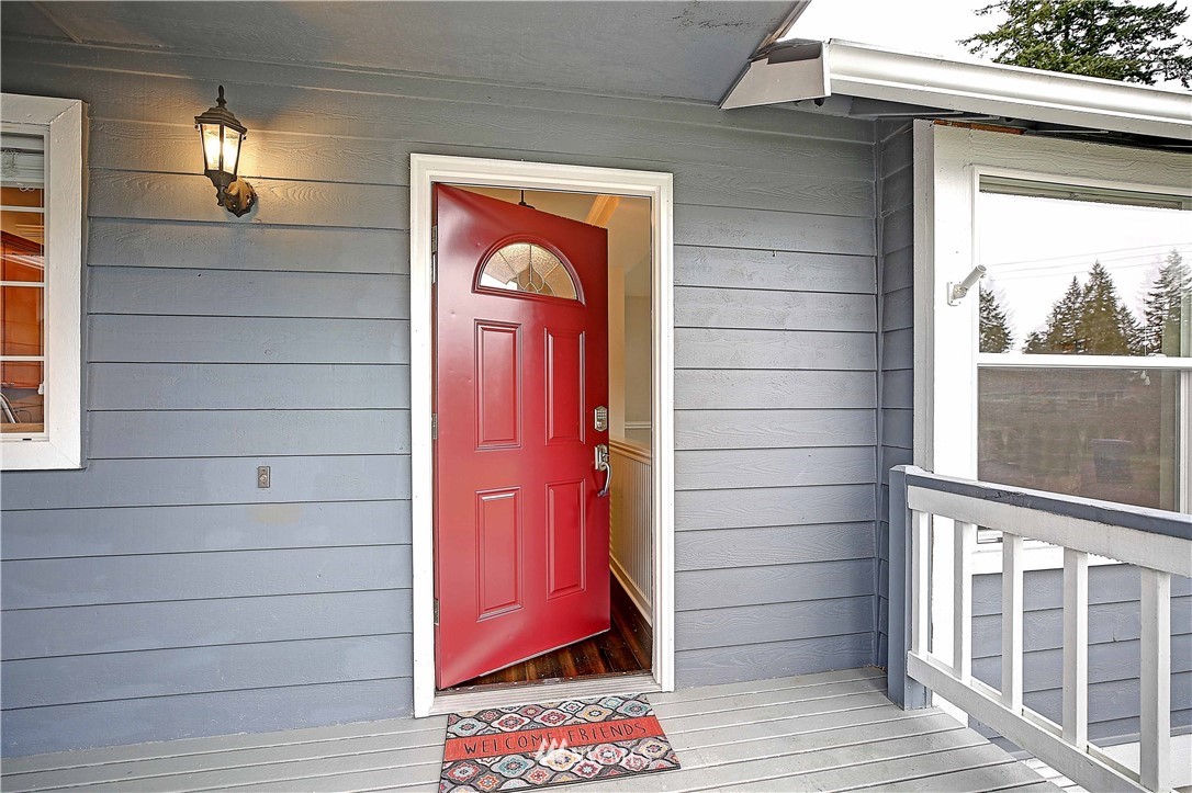 609 213th Street Southwest Bothell, WA 98021 - Photo 3 of 31 a view of front door