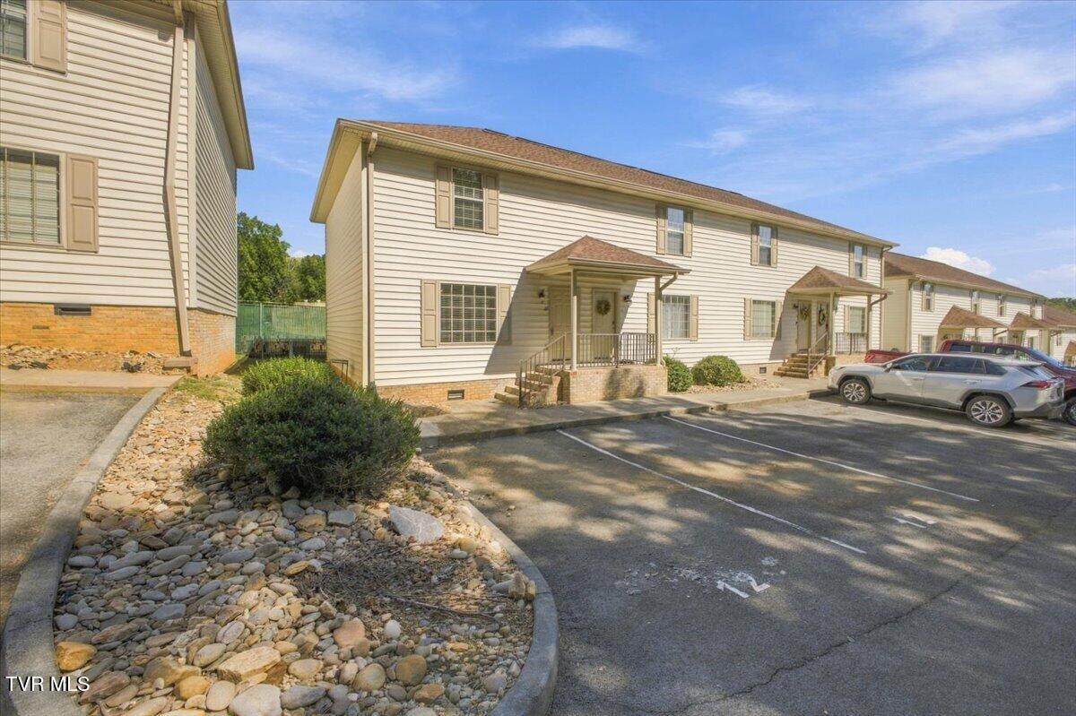 563 Boring Chapel Road, Unit 12 Johnson City, TN 37615 - Photo 4 of 31 03-128A3720