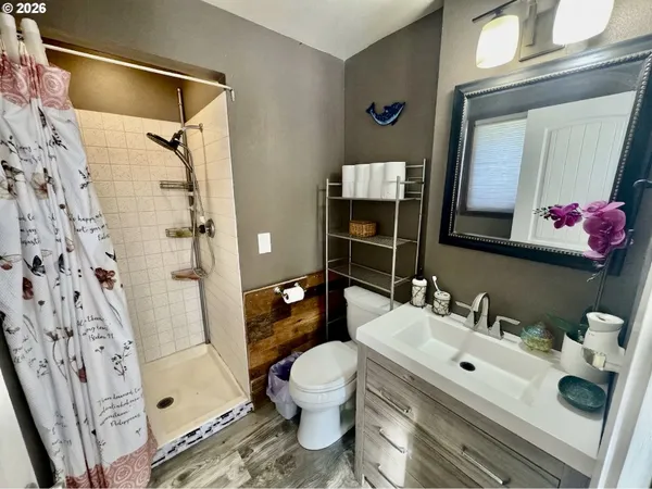 $345,000 | 825 West Division Avenue, Hermiston, OR 97838