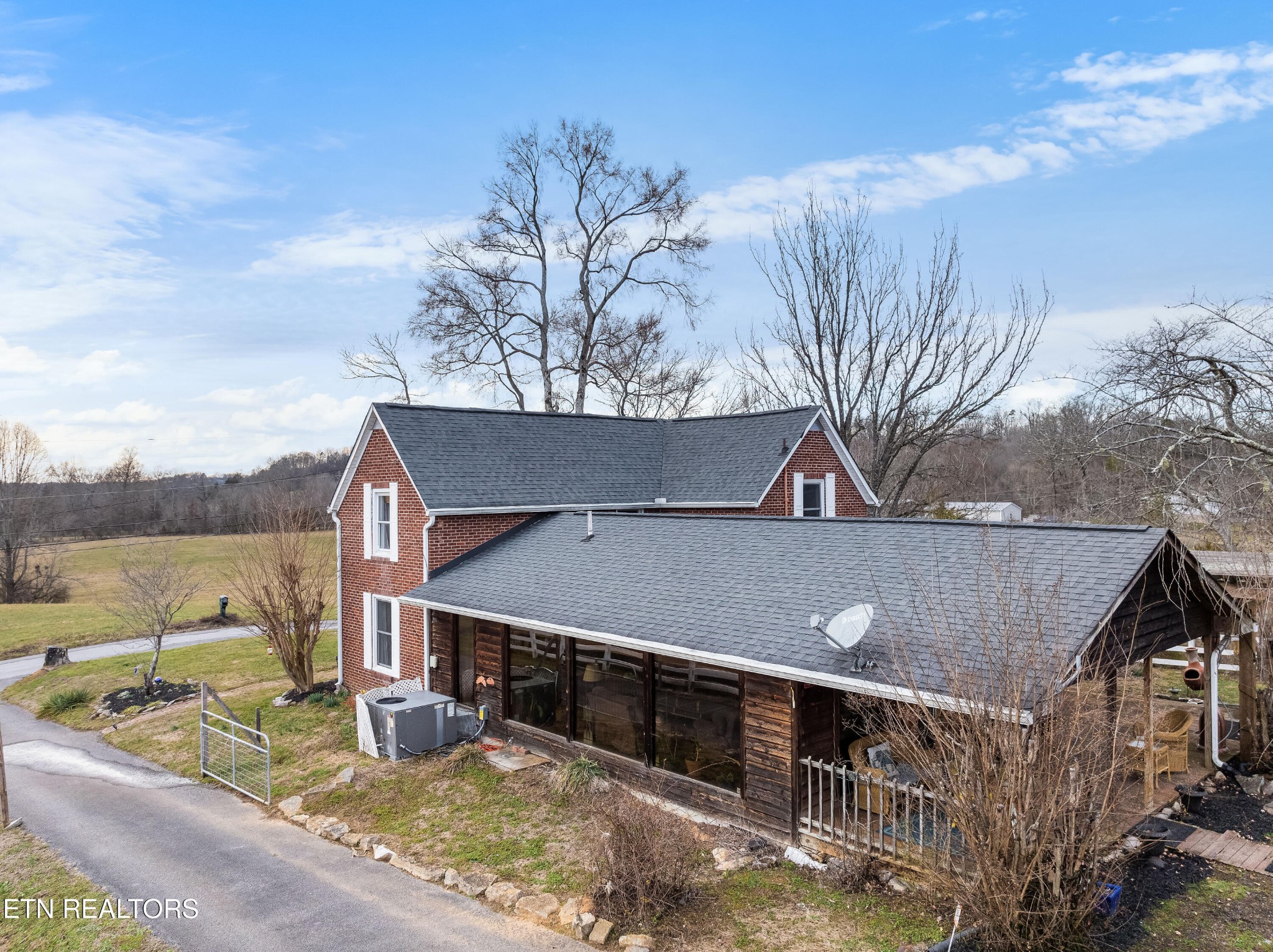 5826 Perry Road Knoxville, TN 37914 - Photo 7 of 49 Gallery Image 7