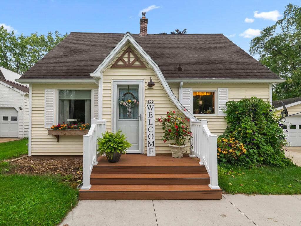302 Gaede Road Forestville, WI 54213 - Photo 1 of 23 Gallery Image 1