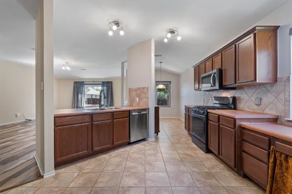 $295,000 | 12717 Wood Lily Trail, Elgin, TX 78621