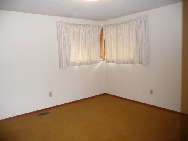 2822 South Wilbur Road Spokane Valley, WA 99206 - Photo 4 of 8 Gallery Image 4
