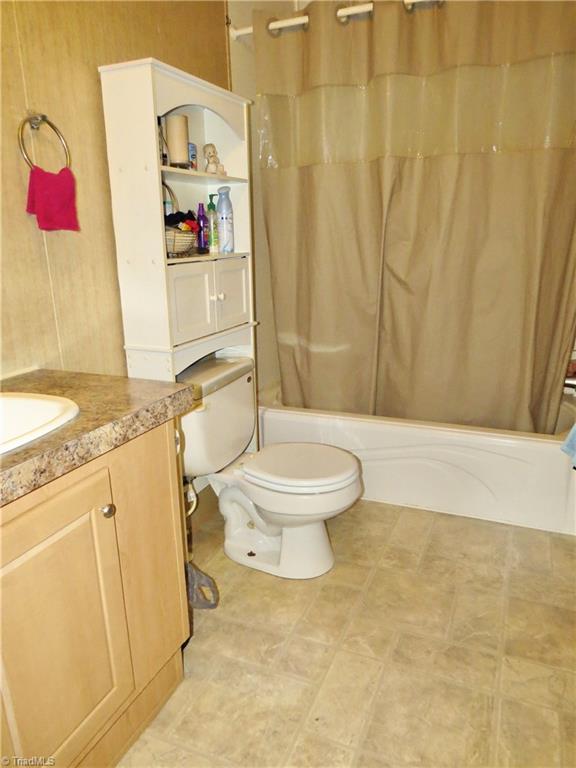 594 Butler Lake Road Reidsville, NC 27320 - Photo 11 of 22 Gallery Image 11