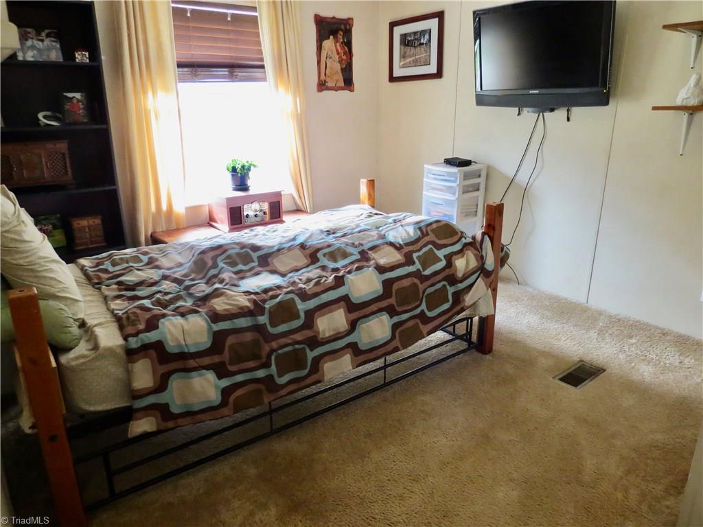 594 Butler Lake Road Reidsville, NC 27320 - Photo 10 of 22 Gallery Image 10