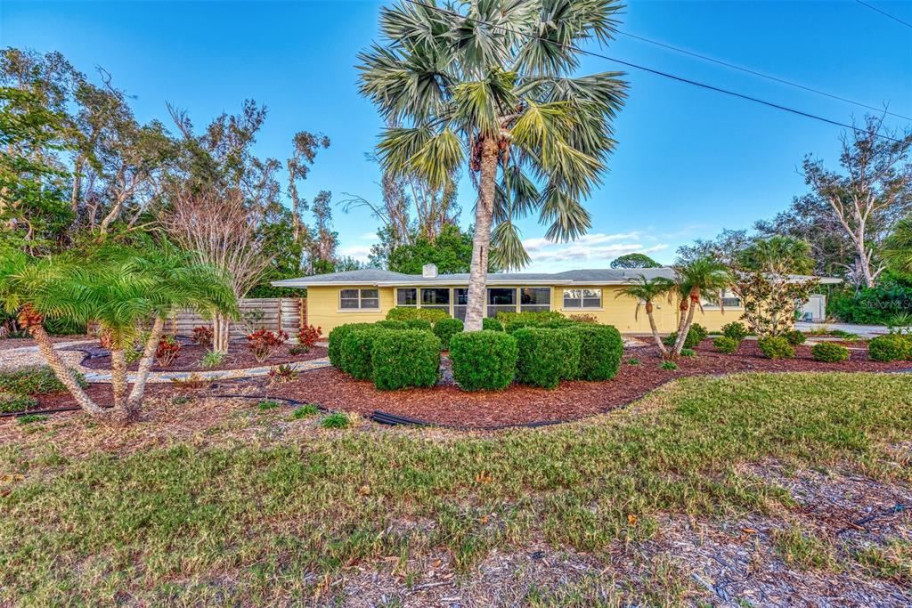 300 Shore Road Venice, FL 34285 - Photo 1 of 1 Gallery Image 1