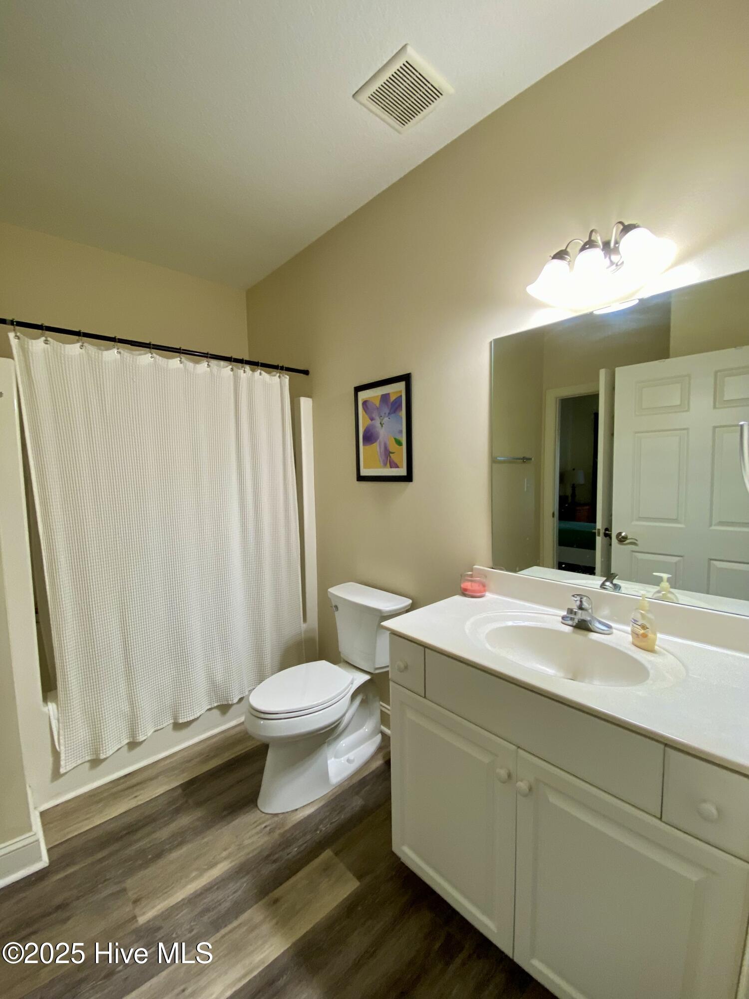 100 Lighthouse Lane, Unit B2 Cedar Point, NC 28584 - Photo 10 of 16 IMG_0154