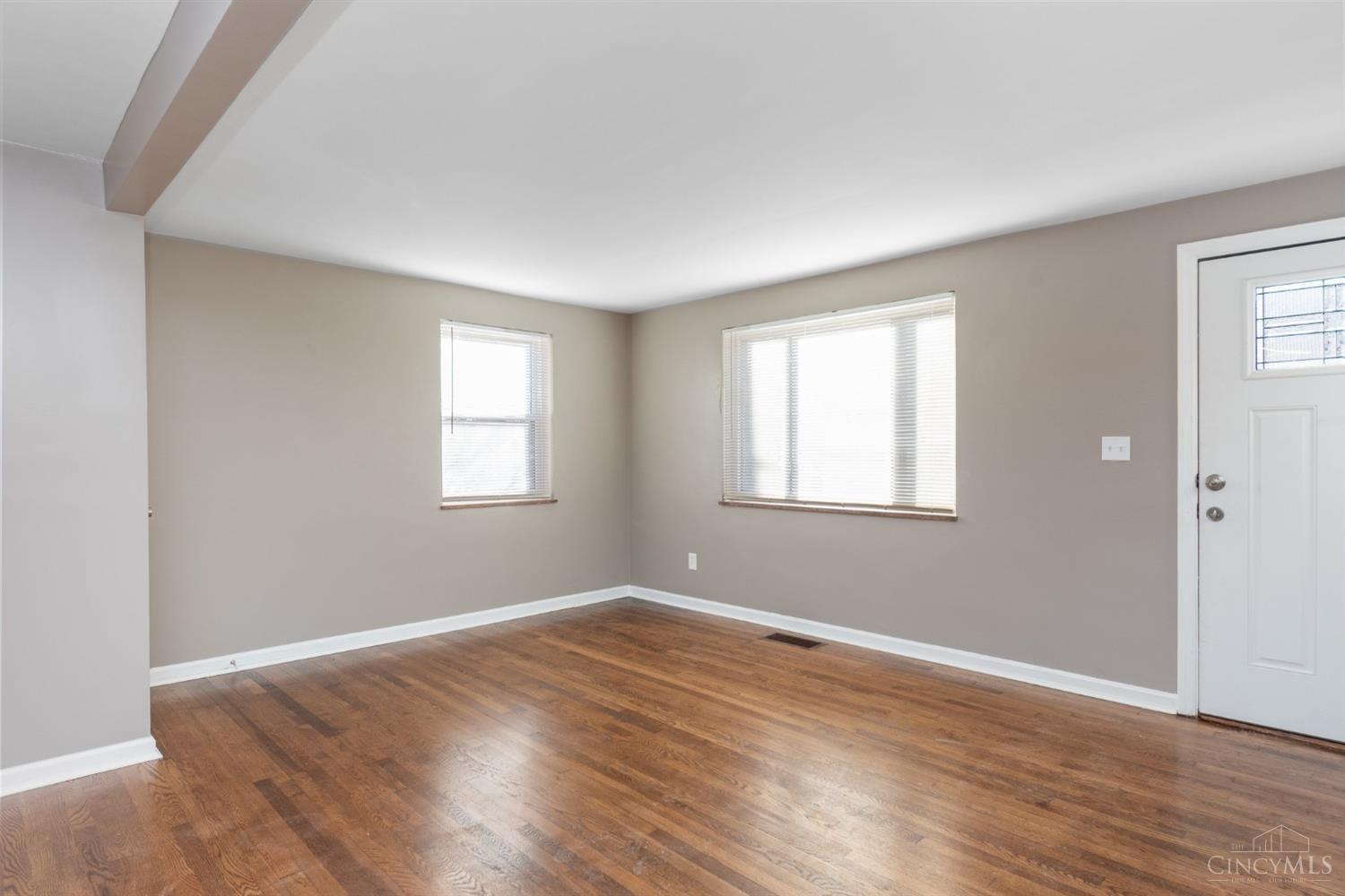 6860 Taylor Road Cincinnati, OH 45248 - Photo 11 of 31