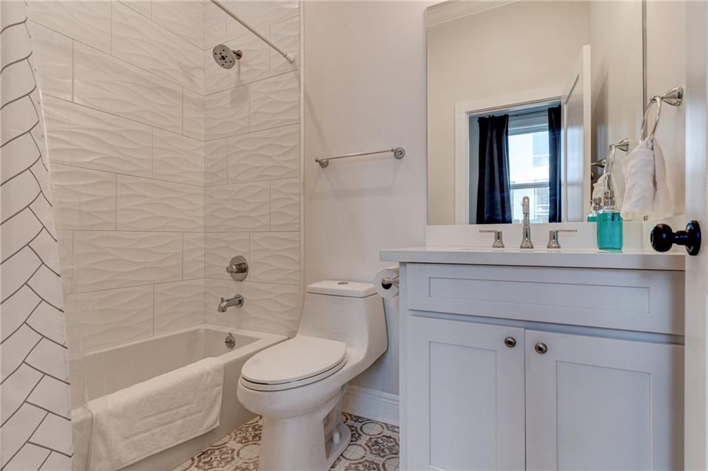 528 South Rocheblave Street New Orleans, LA 70119 - Photo 17 of 22