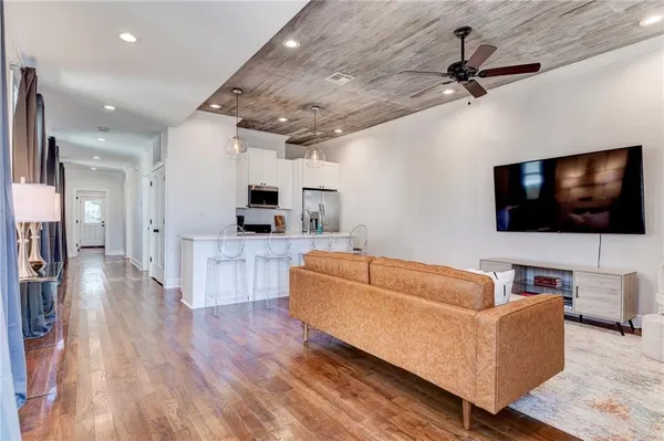$399,000 | 528 South Rocheblave Street, New Orleans, LA 70119