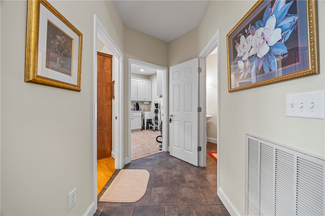 120 Edgewater Drive Fair Play, SC 29643 - Photo 26 of 50 powder room and laundry room