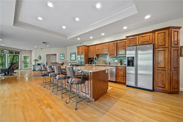 $1,165,000 | 120 Edgewater Drive, Fair Play, SC 29643
