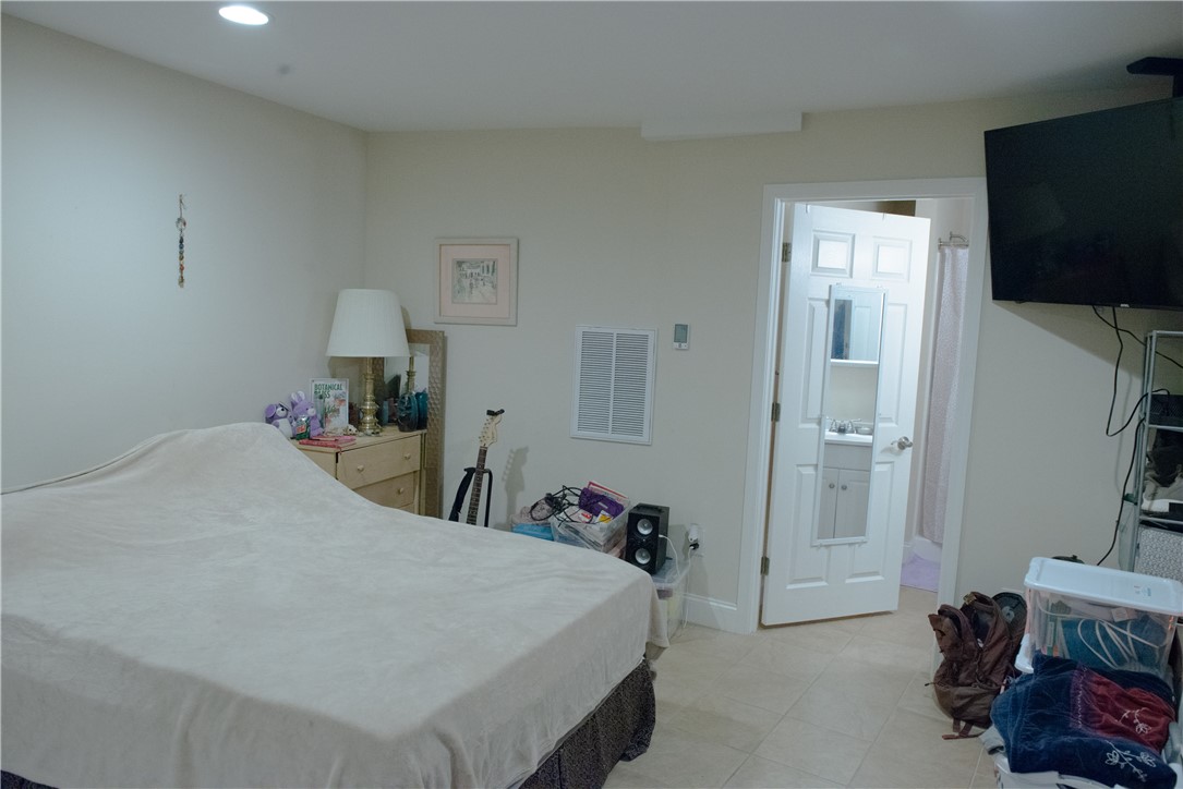 120 Edgewater Drive Fair Play, SC 29643 - Photo 34 of 50 downstairs standalone suite