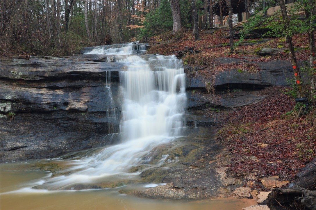 120 Edgewater Drive Fair Play, SC 29643 - Photo 4 of 50 full flow waterfall