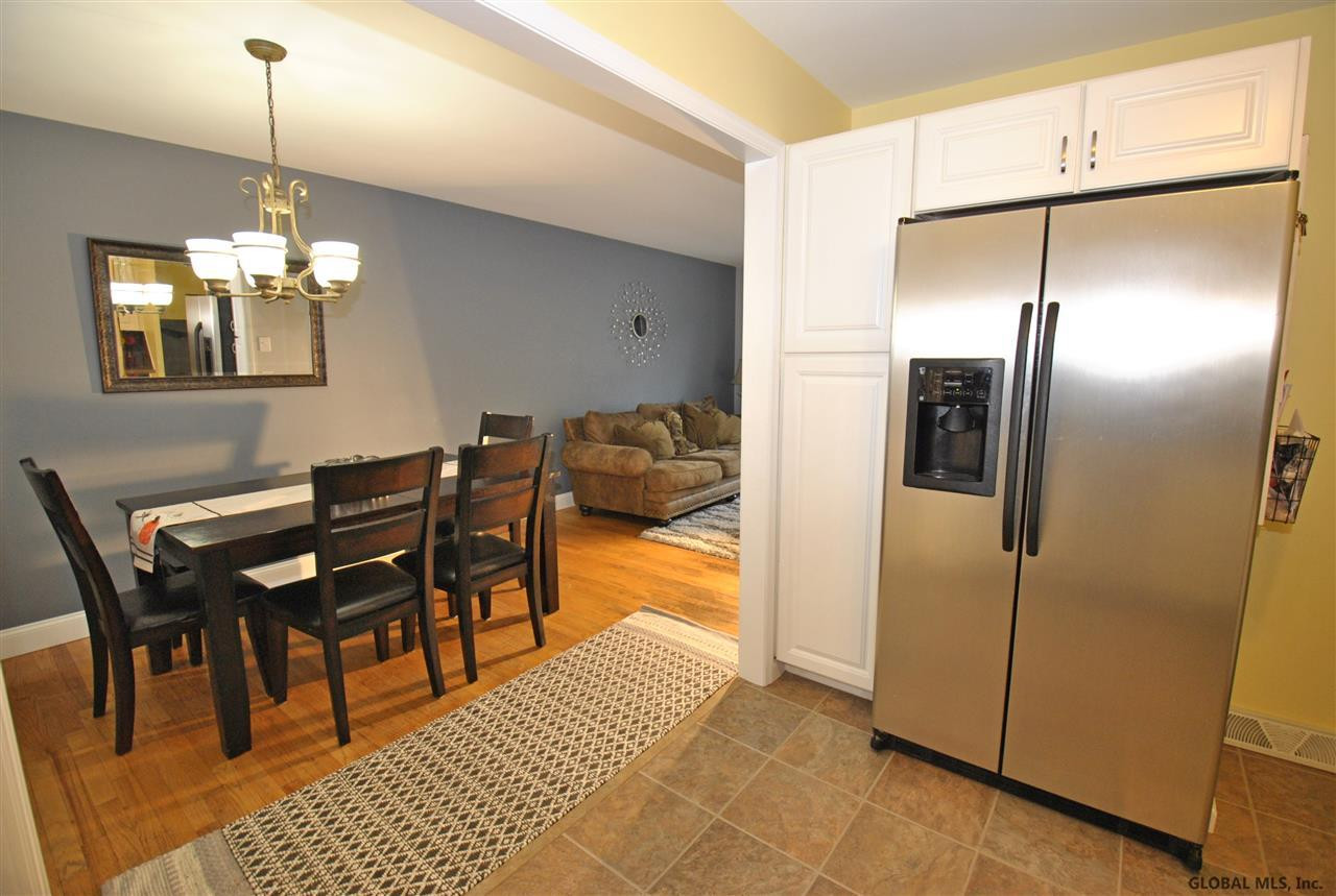 9 Crestone Road Colonie, NY 12205 - Photo 15 of 25 Photo 15