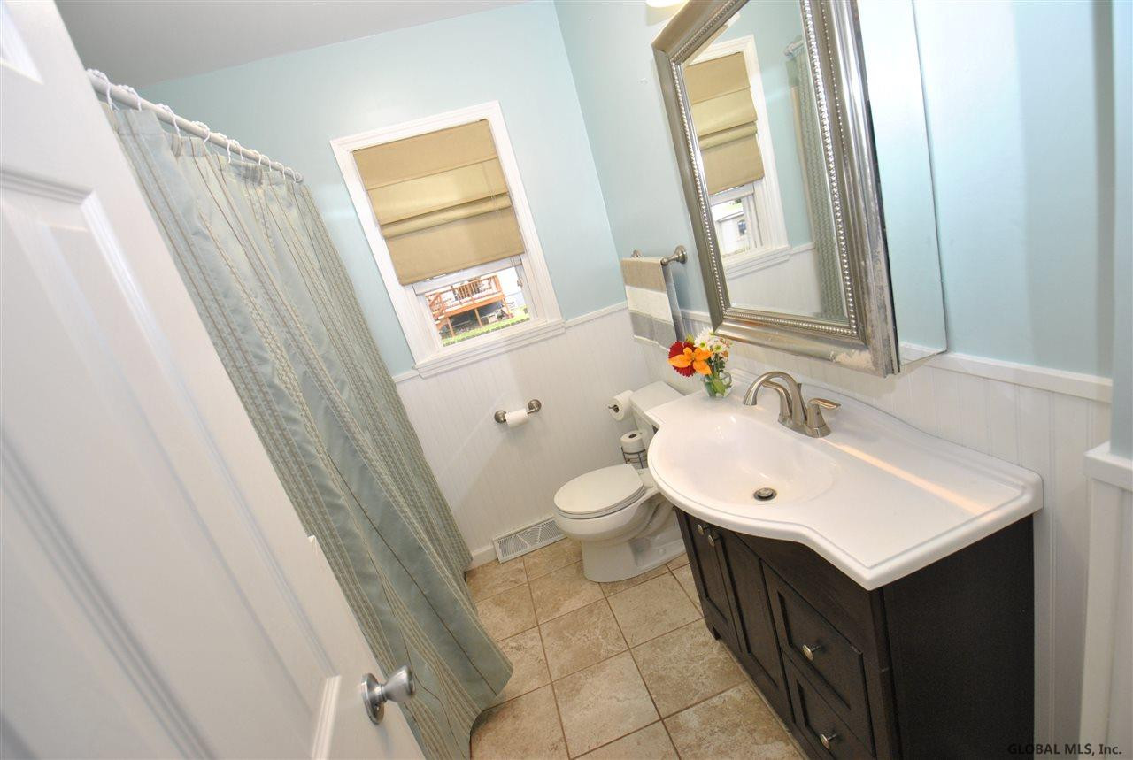 9 Crestone Road Colonie, NY 12205 - Photo 21 of 25 Photo 21
