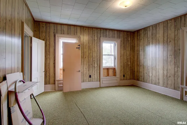 $86,500 | 529 North Monroe Street, Pittsfield, IL 62363