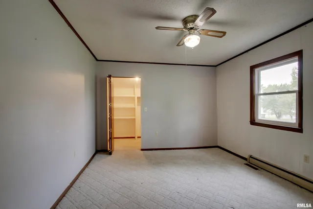 $86,500 | 529 North Monroe Street, Pittsfield, IL 62363