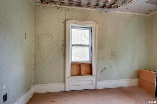 $86,500 | 529 North Monroe Street, Pittsfield, IL 62363