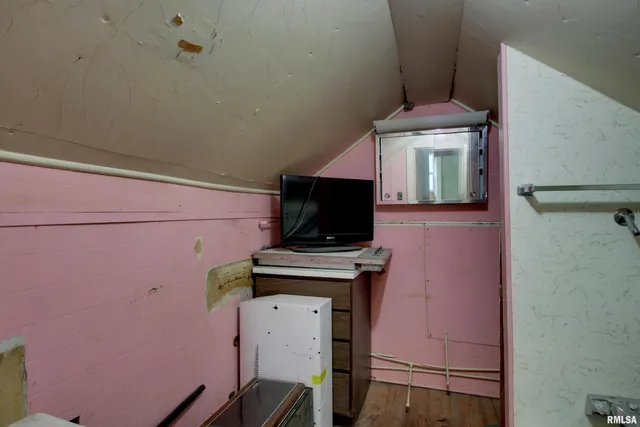 $86,500 | 529 North Monroe Street, Pittsfield, IL 62363