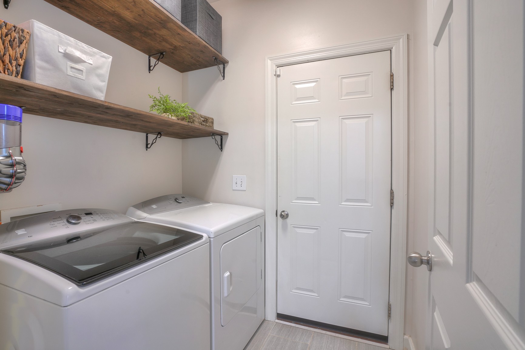 1211 Marathon Drive Murfreesboro, TN 37129 - Photo 22 of 37 a utility room with dryer and washer
