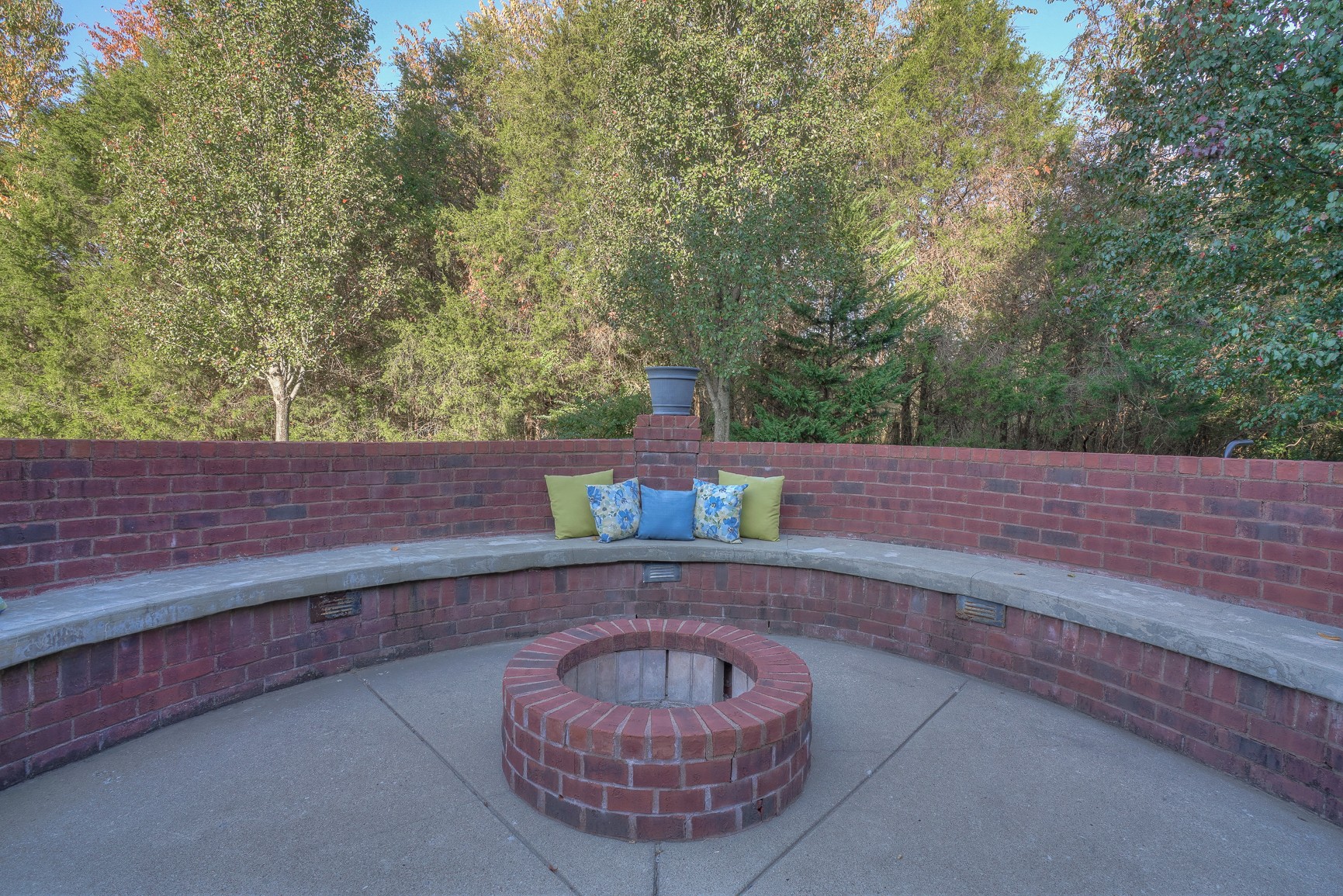 1211 Marathon Drive Murfreesboro, TN 37129 - Photo 7 of 37 a view of a outdoor space