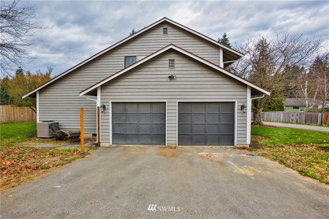 220 175th Place Southwest Bothell, WA 98012 - Photo 2 of 24