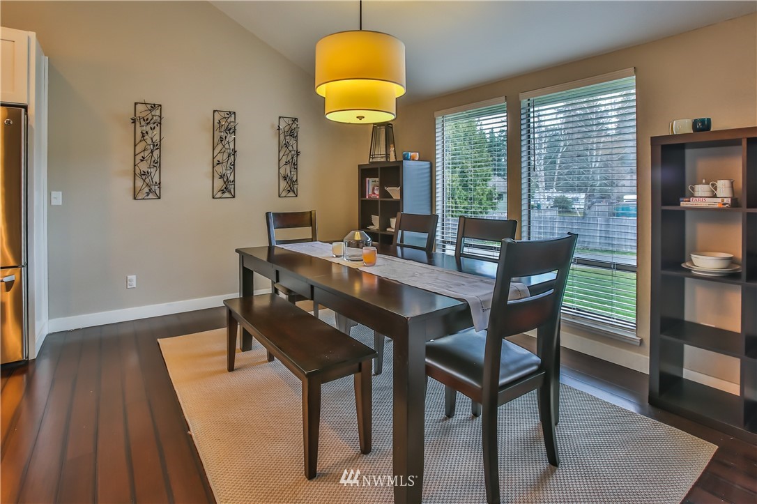 220 175th Place Southwest Bothell, WA 98012 - Photo 8 of 24