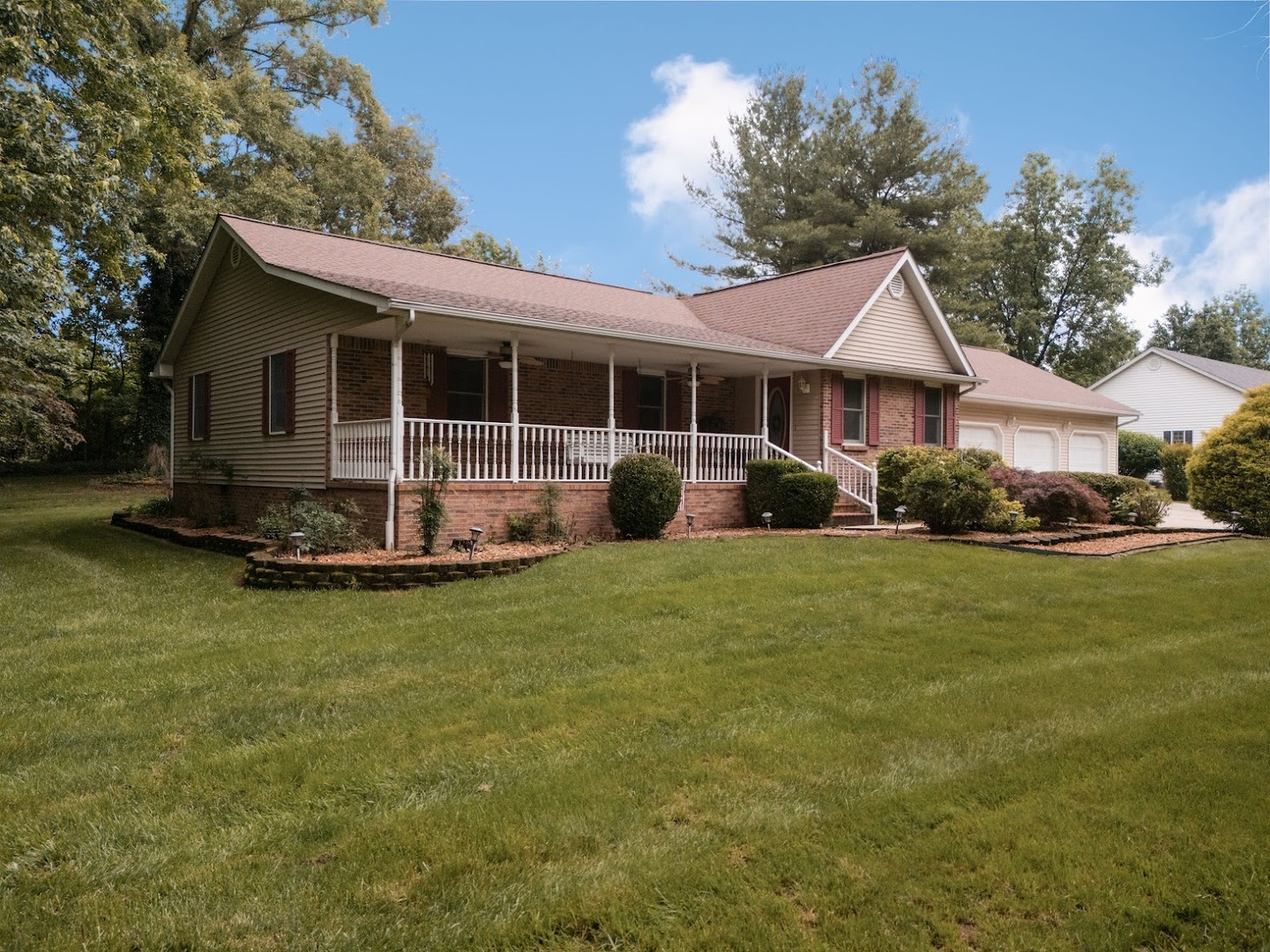 2006 Spring Garden Road Marion, IL 62959 - Photo 2 of 49