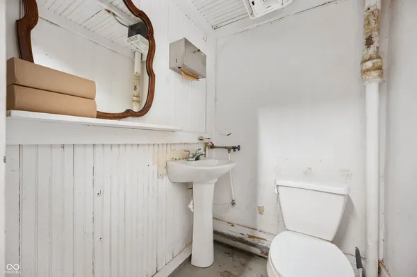 $179,000 | 1334 Broad Street, New Castle, IN 47362