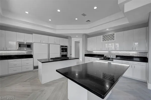 $11,000 | 8100 Tiara Cove Circle, Las Vegas, NV 89128