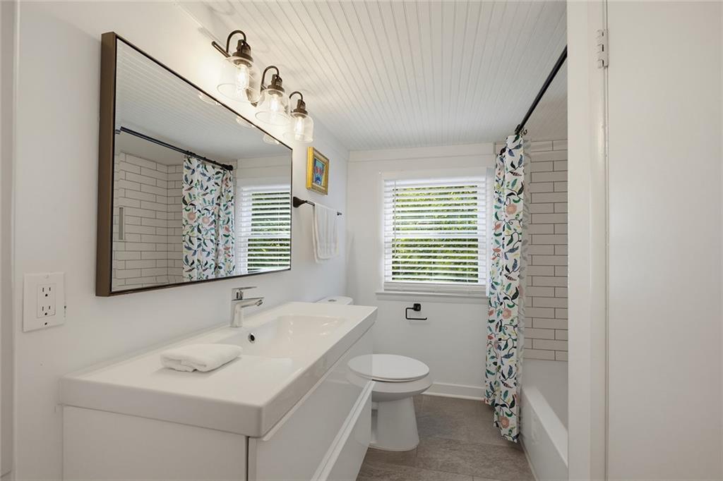 2397 Greylock Place Decatur, GA 30030 - Photo 16 of 23 Gallery Image 16