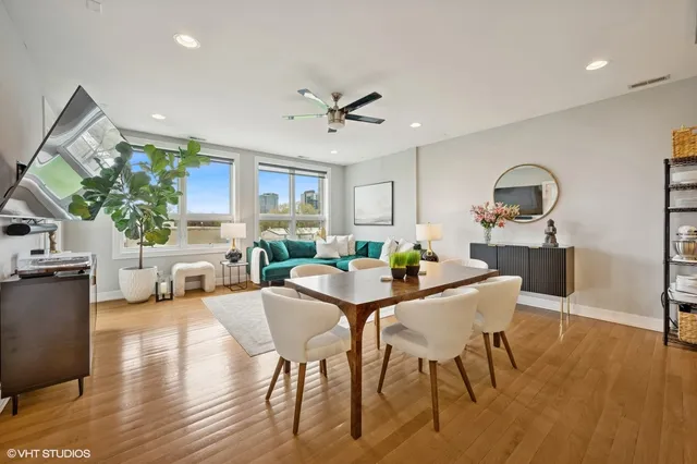 $679,000 | 1317 North Larrabee Street, Unit 304, Chicago, IL 60610