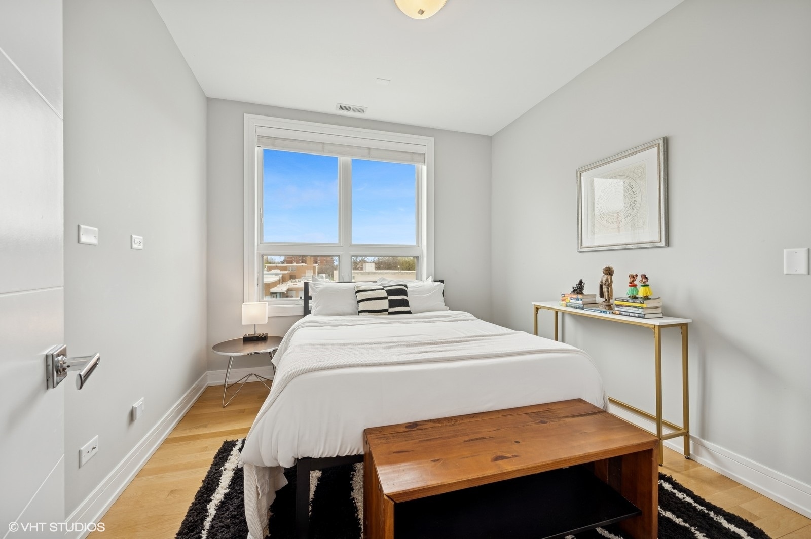 1317 North Larrabee Street, Unit 304 Chicago, IL 60610 - Photo 21 of 36