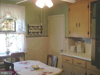 203 Glendale Road Upper Darby, PA 19082 - Photo 5 of 6