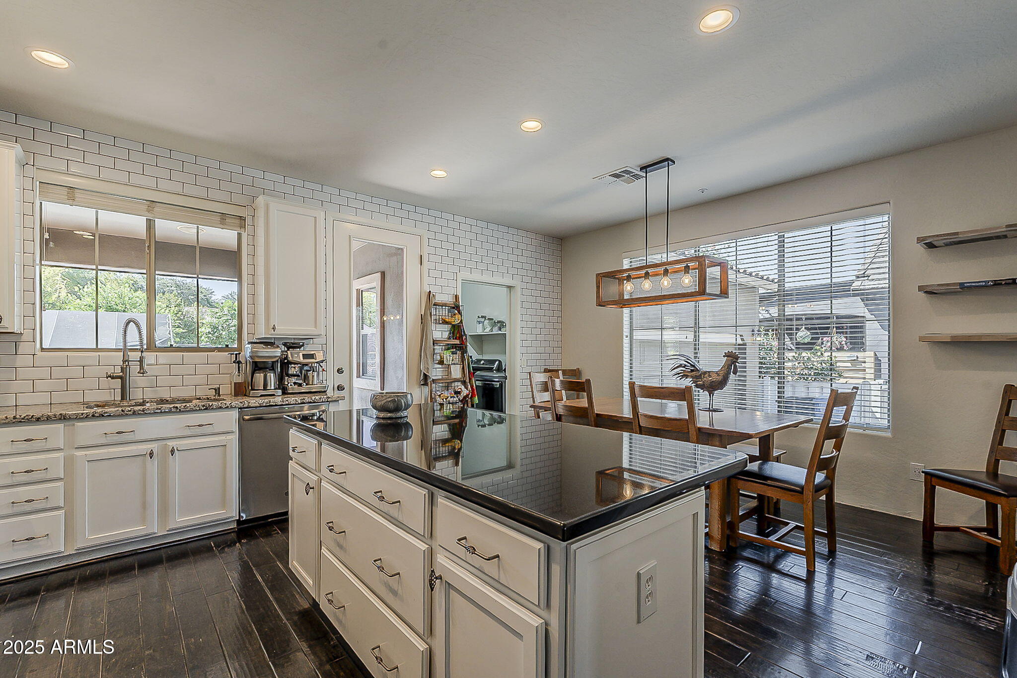 2669 East Tamarisk Street Gilbert, AZ 85296 - Photo 11 of 54 10-web-or-mls-Tamarisk-10