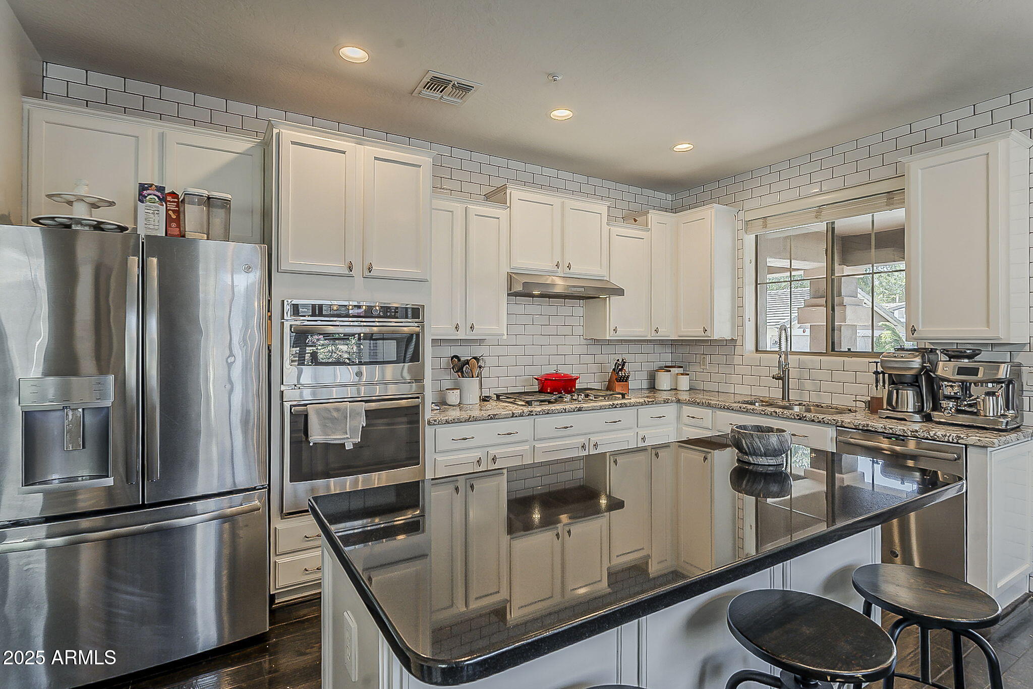 2669 East Tamarisk Street Gilbert, AZ 85296 - Photo 17 of 54 16-web-or-mls-Tamarisk-16